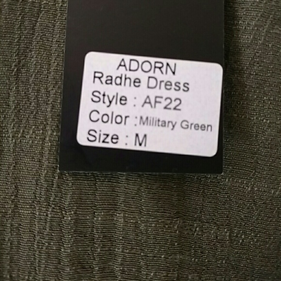 Dress, army green color with floral applique - Picture 3 of 3